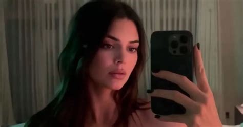 topless pic|Kendall Jenner Poses Topless in Series of Mirror Selfies